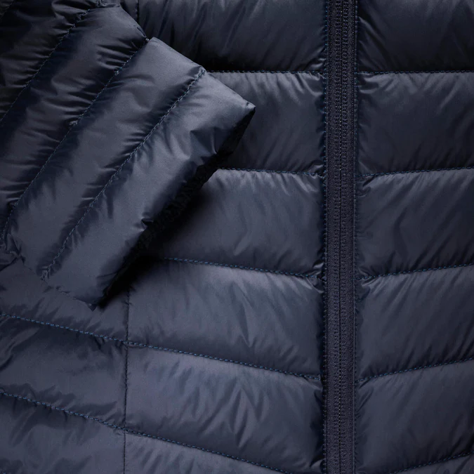 Decathlon Forclaz - Jaqueta puffer feminina com capuz Forclaz MT100