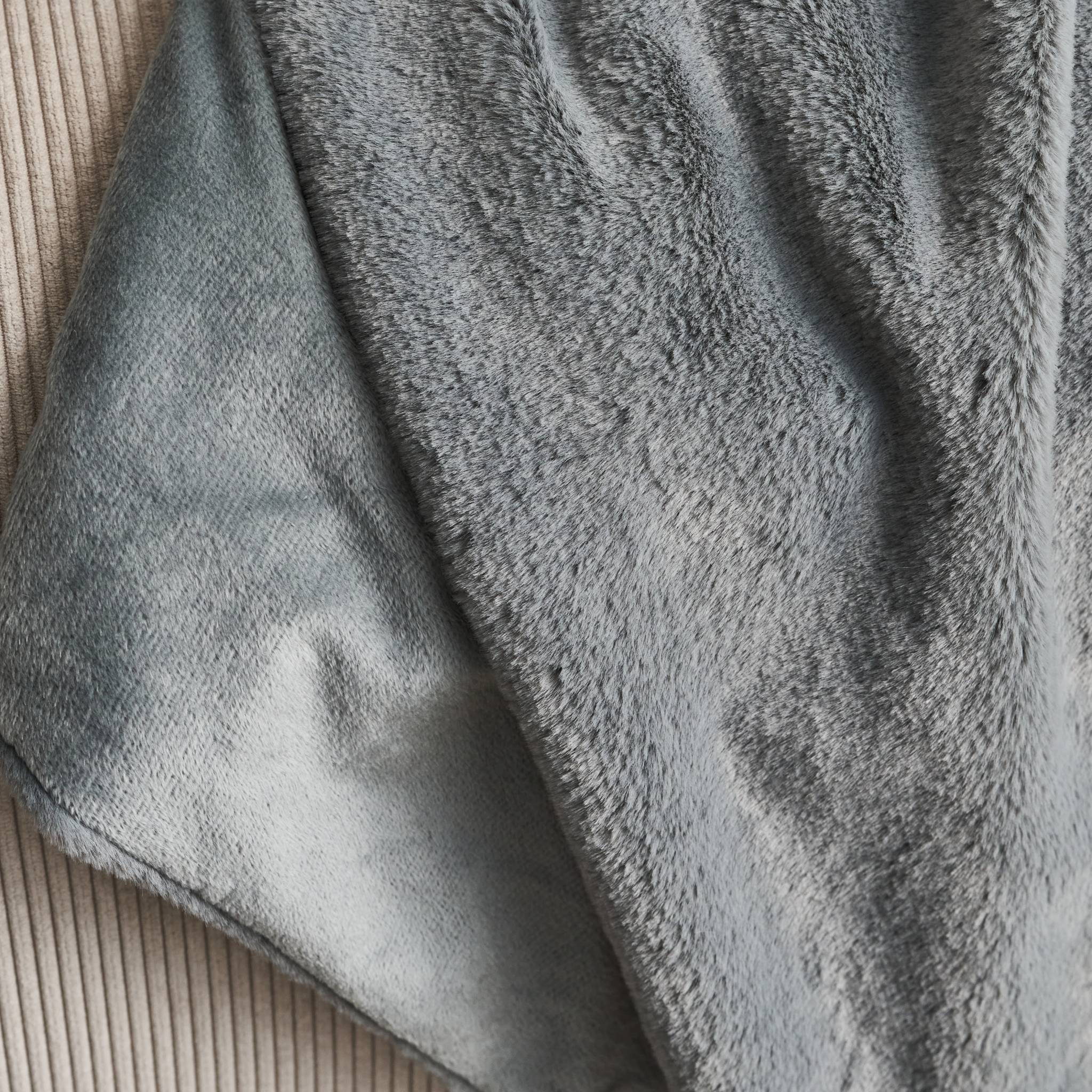 Plaid fausse fourrure gris foncé poil long doublure polaire 130 x 160cm - laponie