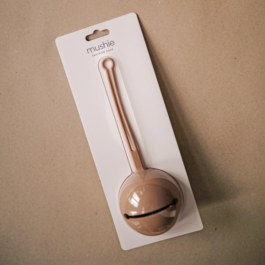 mushie Schnullerhalter, Pale Taupe