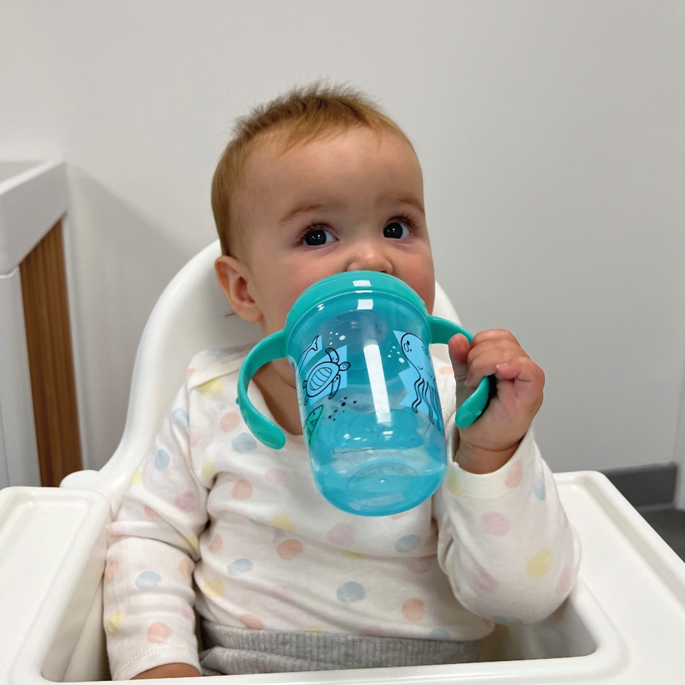 Nuby Grip 'N' Sip Trinklernbecher 240 ml, ab 4 Monaten, verschiedene Sorten