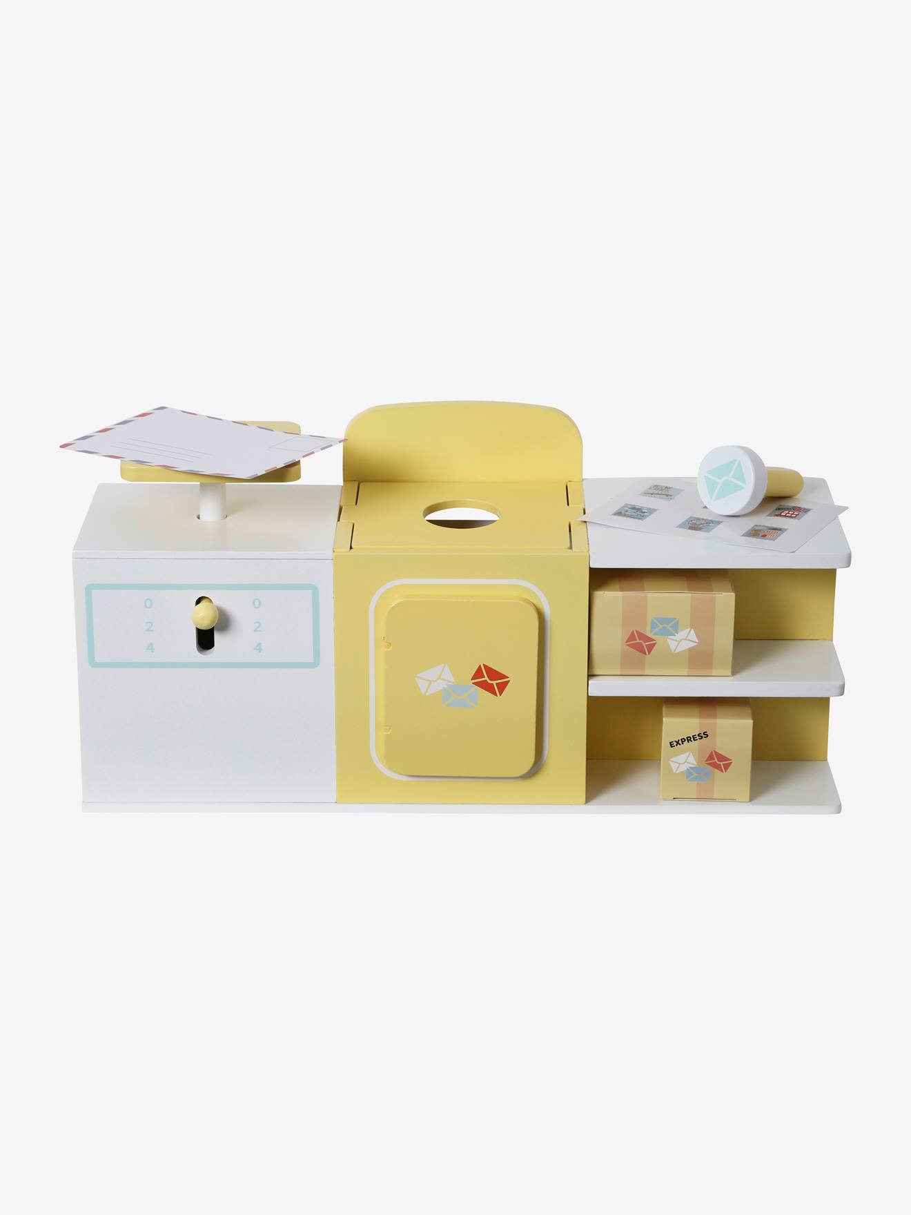 Correios em madeira certificada FSC®, branco claro, liso com detalhes decorativos.