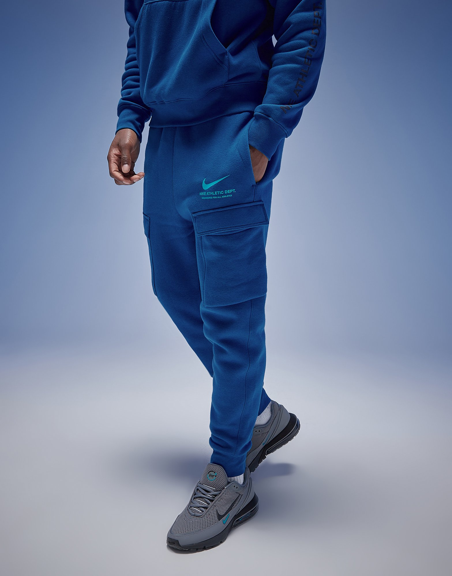 Nike Athletic Fleece Cargo Joggers