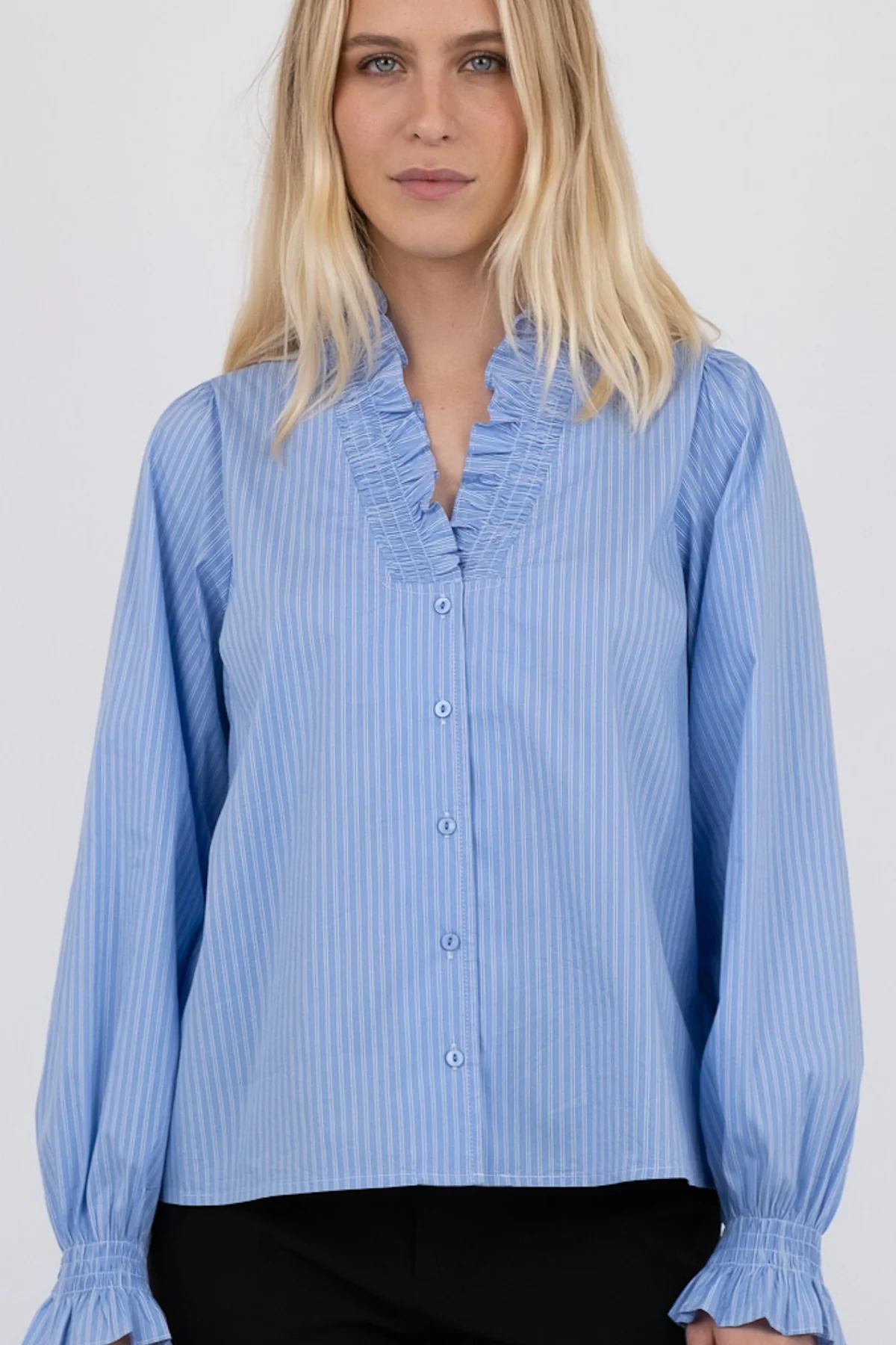 Neo Noir Brielle Stripe Shirt light blue