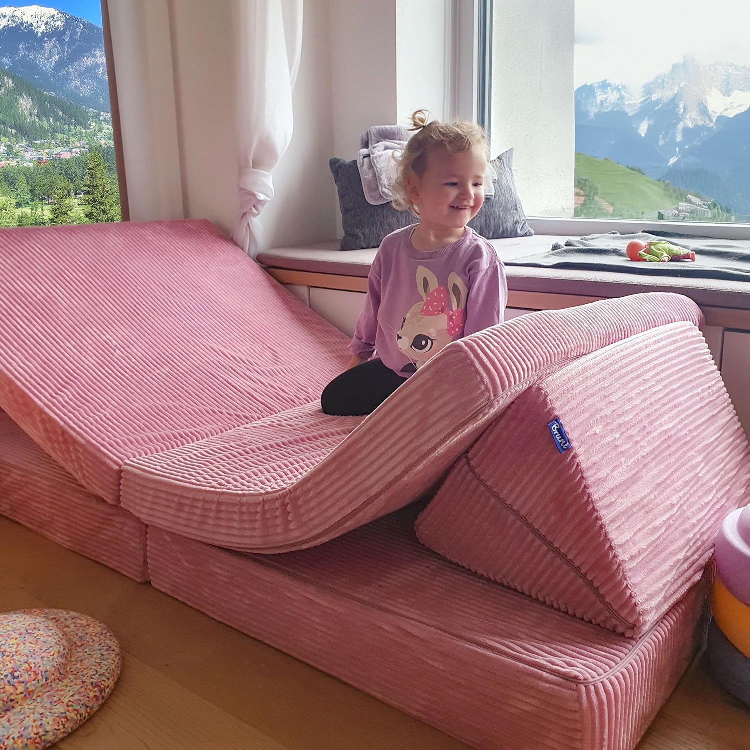 Bruni Spielsofa Cord für Kinder in Grau - großes XXL-Sofa fürs Kinderzimmer, Schlafsofa mit abnehmbarem, flauschigem Cord-Bezug, in Österreich entwickelt