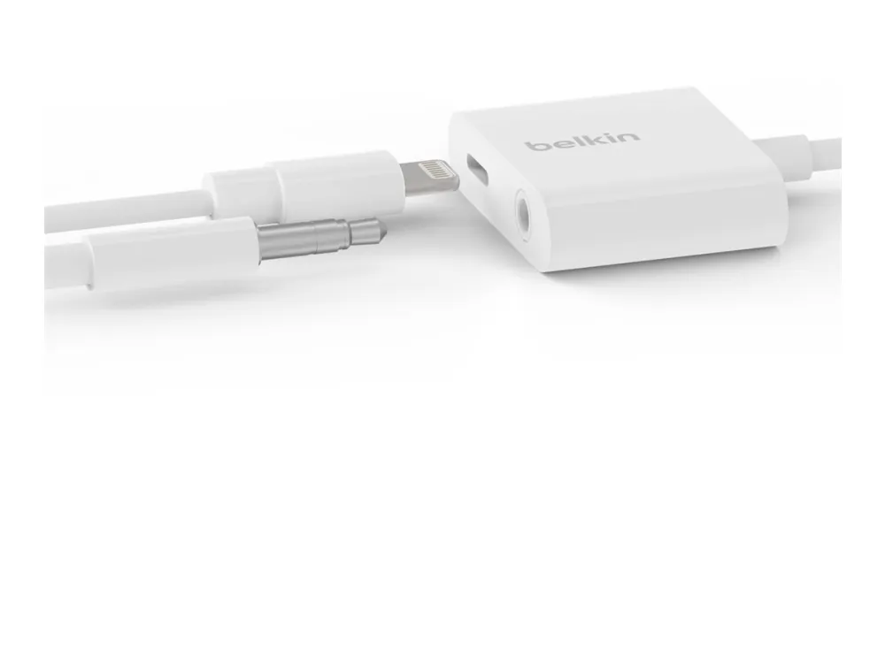 Belkin 3.5 mm Audio   Charge RockStar - Lightning til hovedtelefon-jackstik/opladningsadapter - Lightning (han) til 4-pæl ministik, Lightning (hun) - hvid - for Apple iPad/iPhone (Lightning)