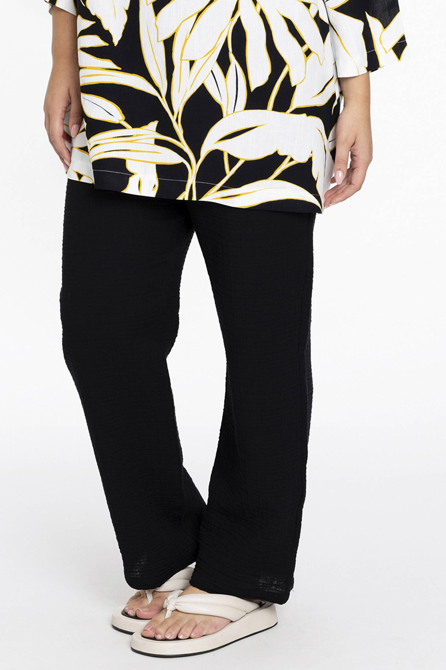 YOEK straight fit broek zwart
