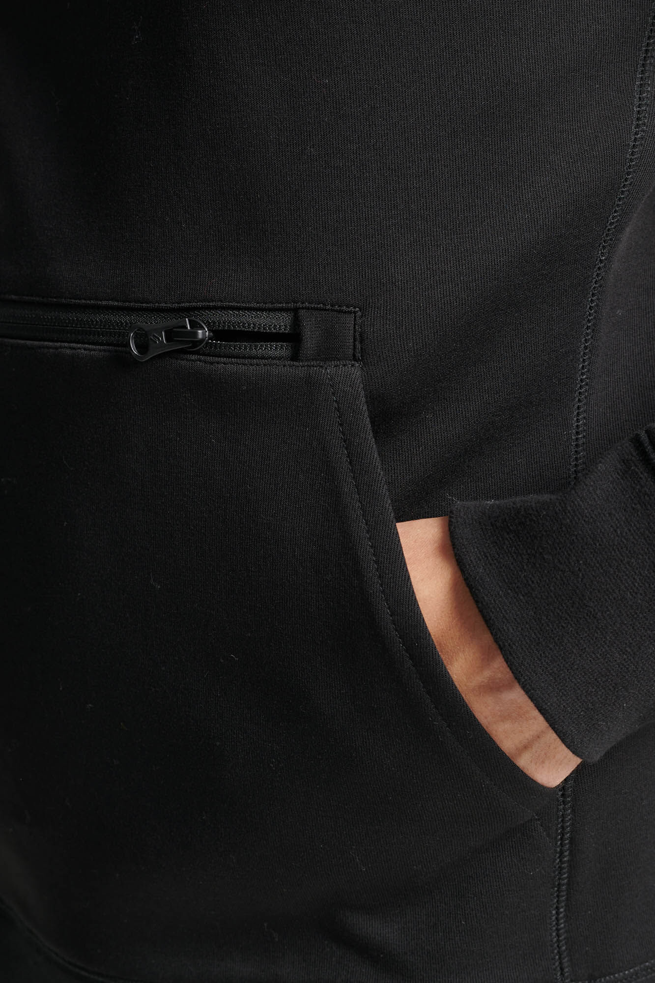 Sudadera Code Tech Hood - preto