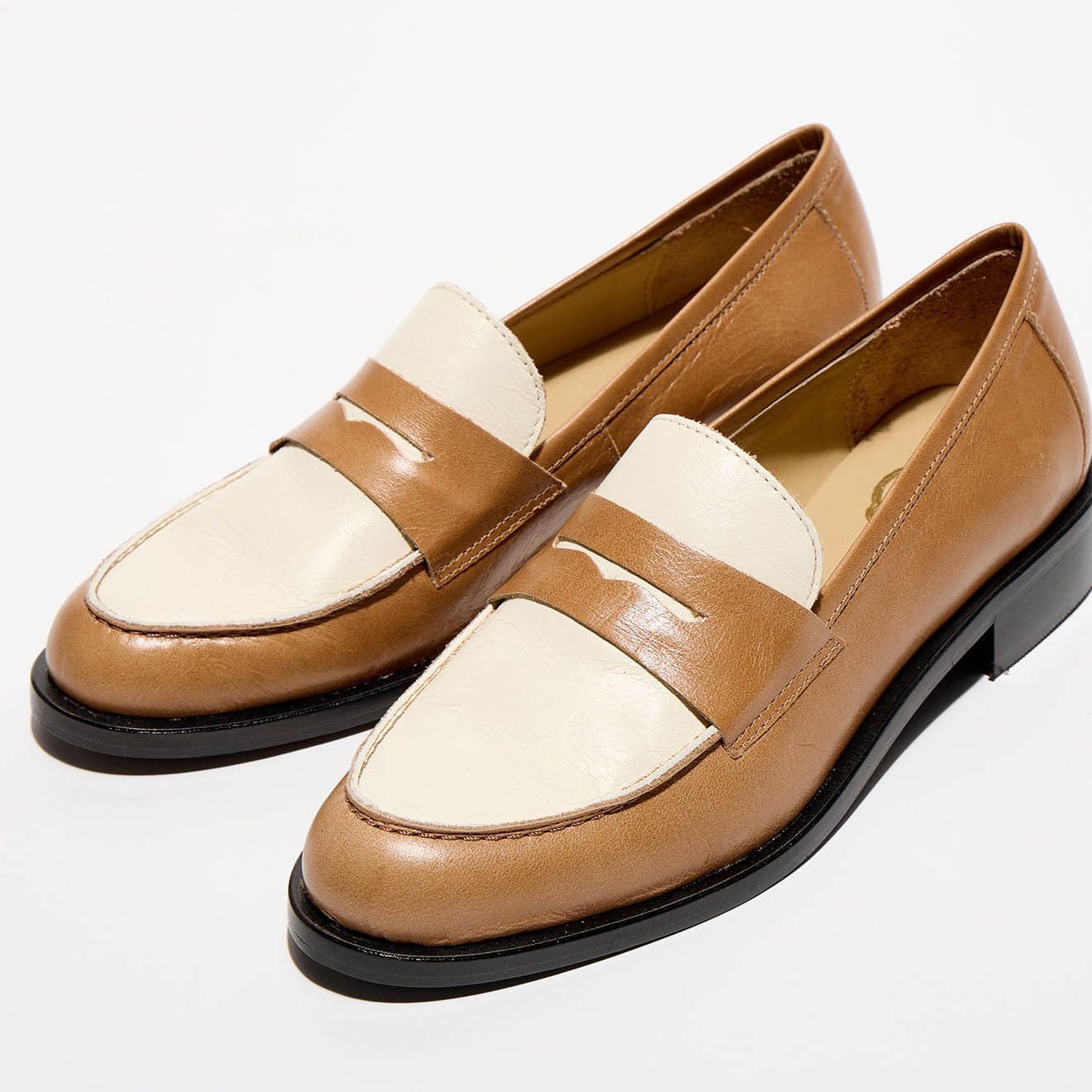 Apologie Mocassins en Cuir Juliette camel/blanc