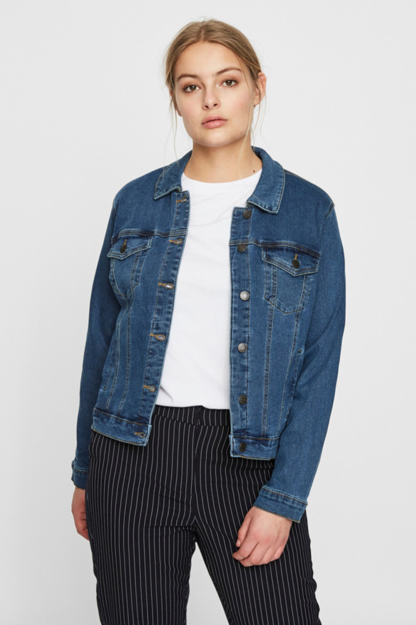Jaqueta jeans plus size - Azul