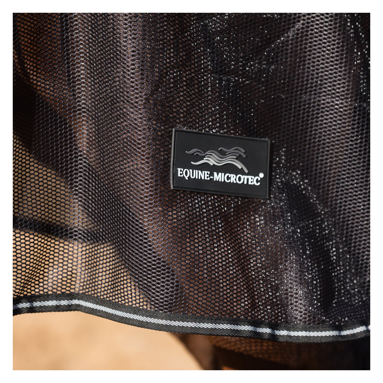 EQUINE MICROTEC Fliegendecke Micro Mesh Protect - black