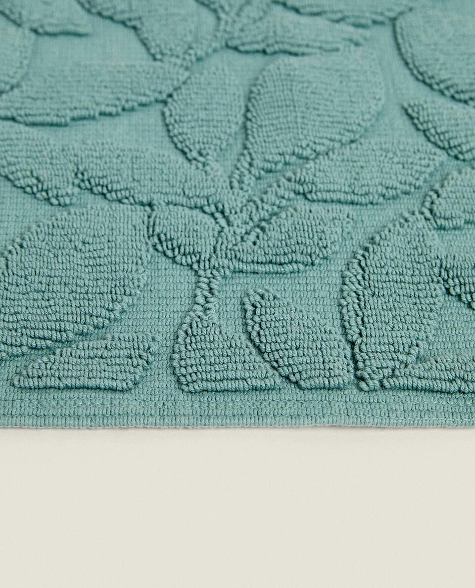 TAPETE DE BANHO JACQUARD COM ESTAMPA DE VEGETAIS
