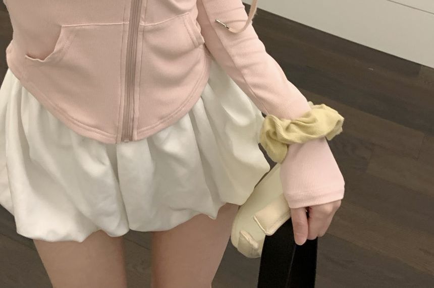 NENE - Capuchonjas met rits / Camisoletop / Puffy Shorts
