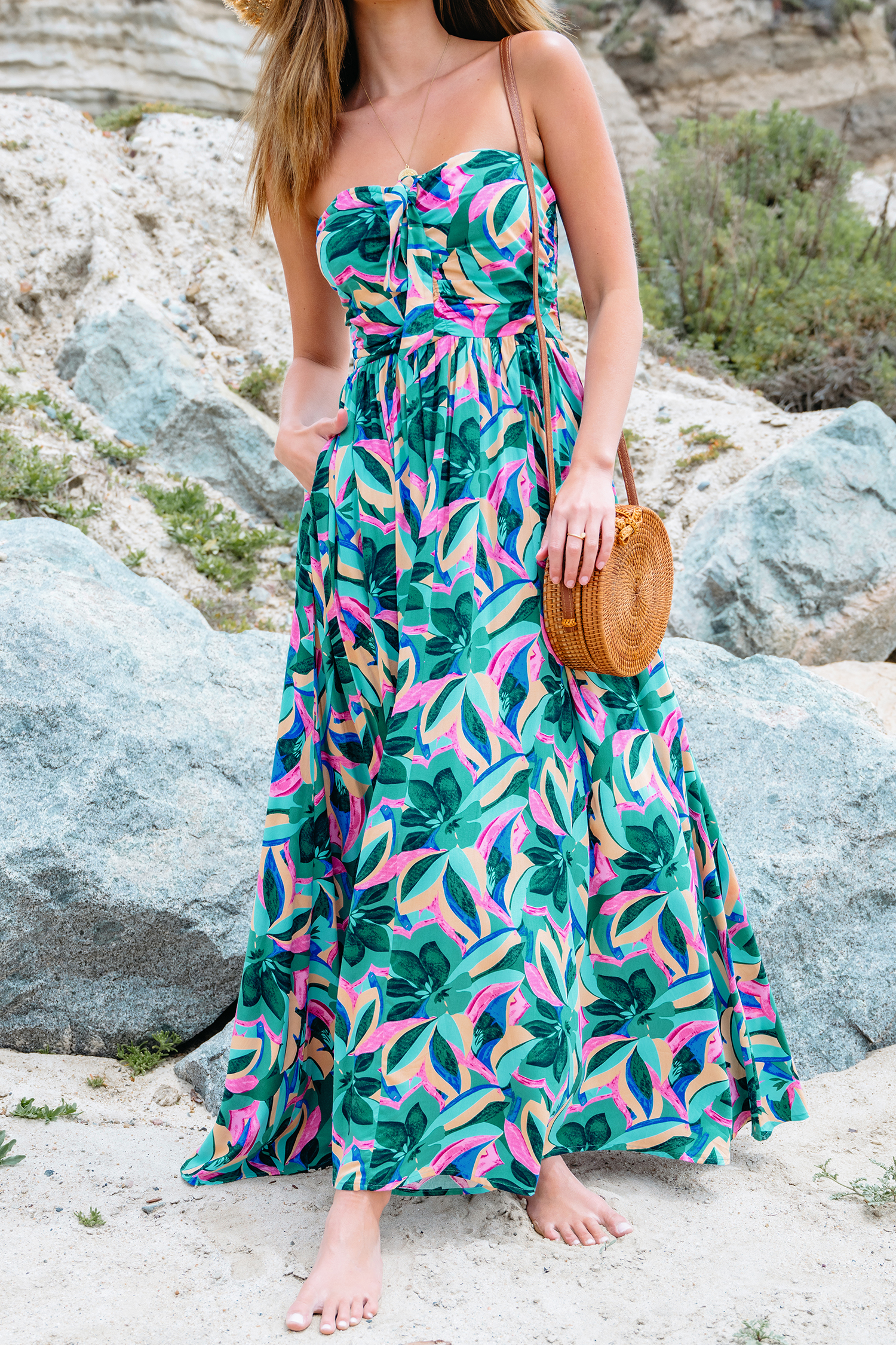Robe tube fleurie maxi à nœud papillon