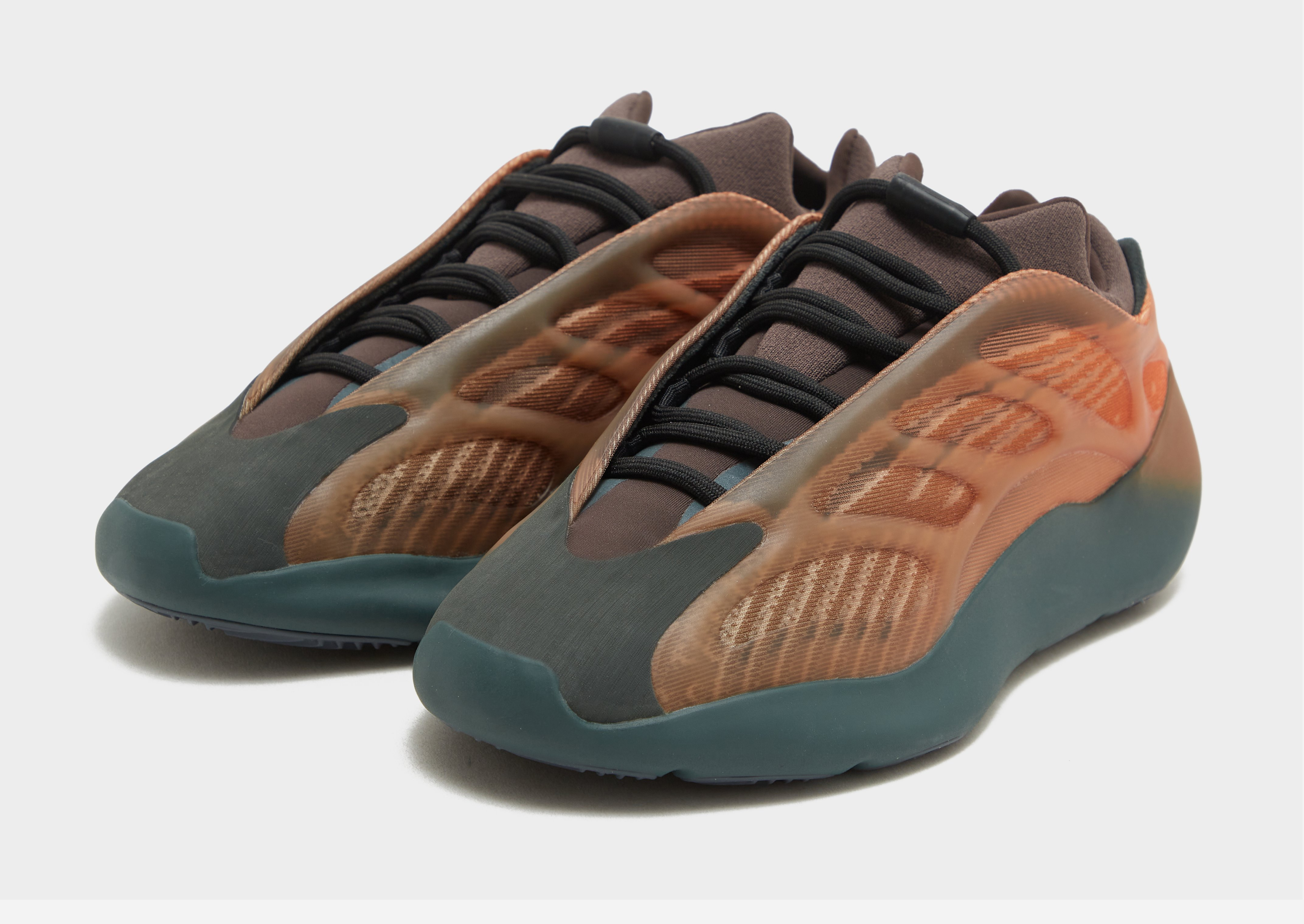 adidas YZY 700 V3 Homme