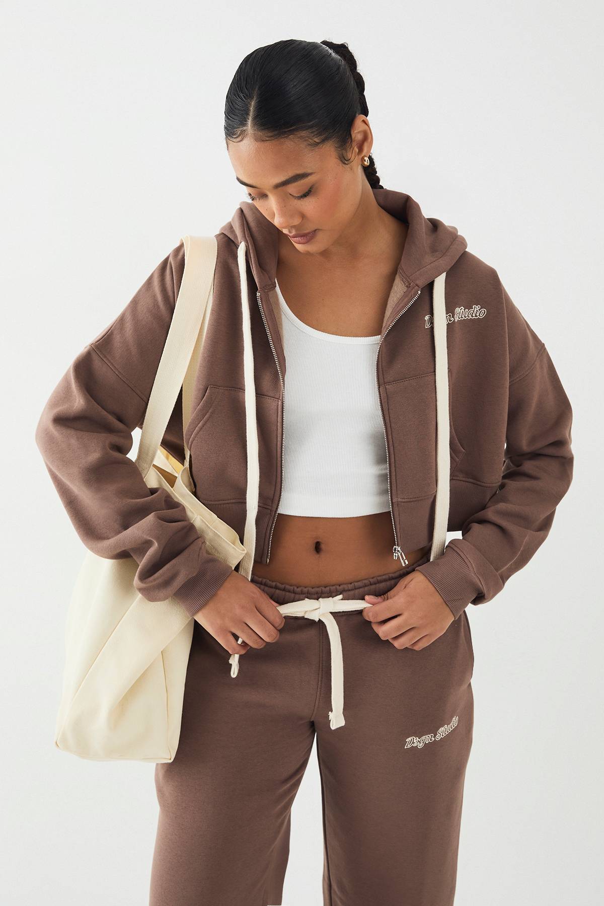 Sweat à Casynthétiqueche Court Boxy avec Cordon Contrastant DSGN Studio