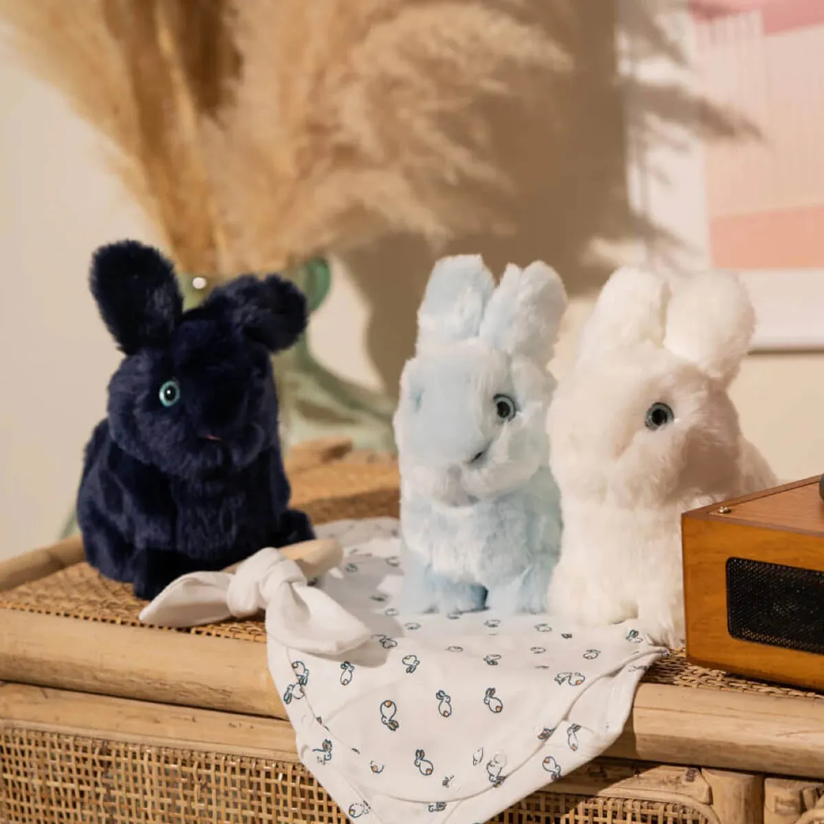 Ma peluche Lapin Léon La Pelucherie