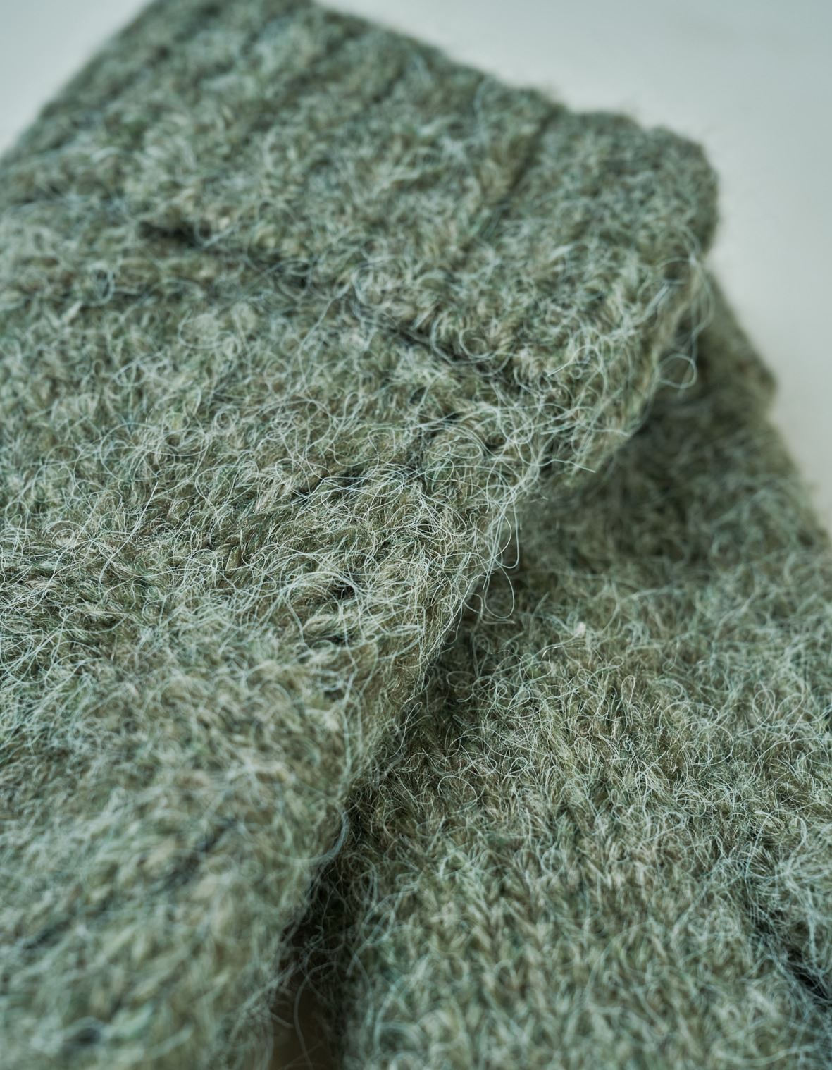 Strikkevotter lys blå - 10x23 cm