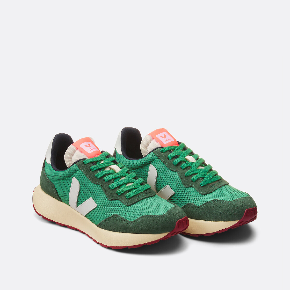 VEJA<br>Sneakers Paulistana