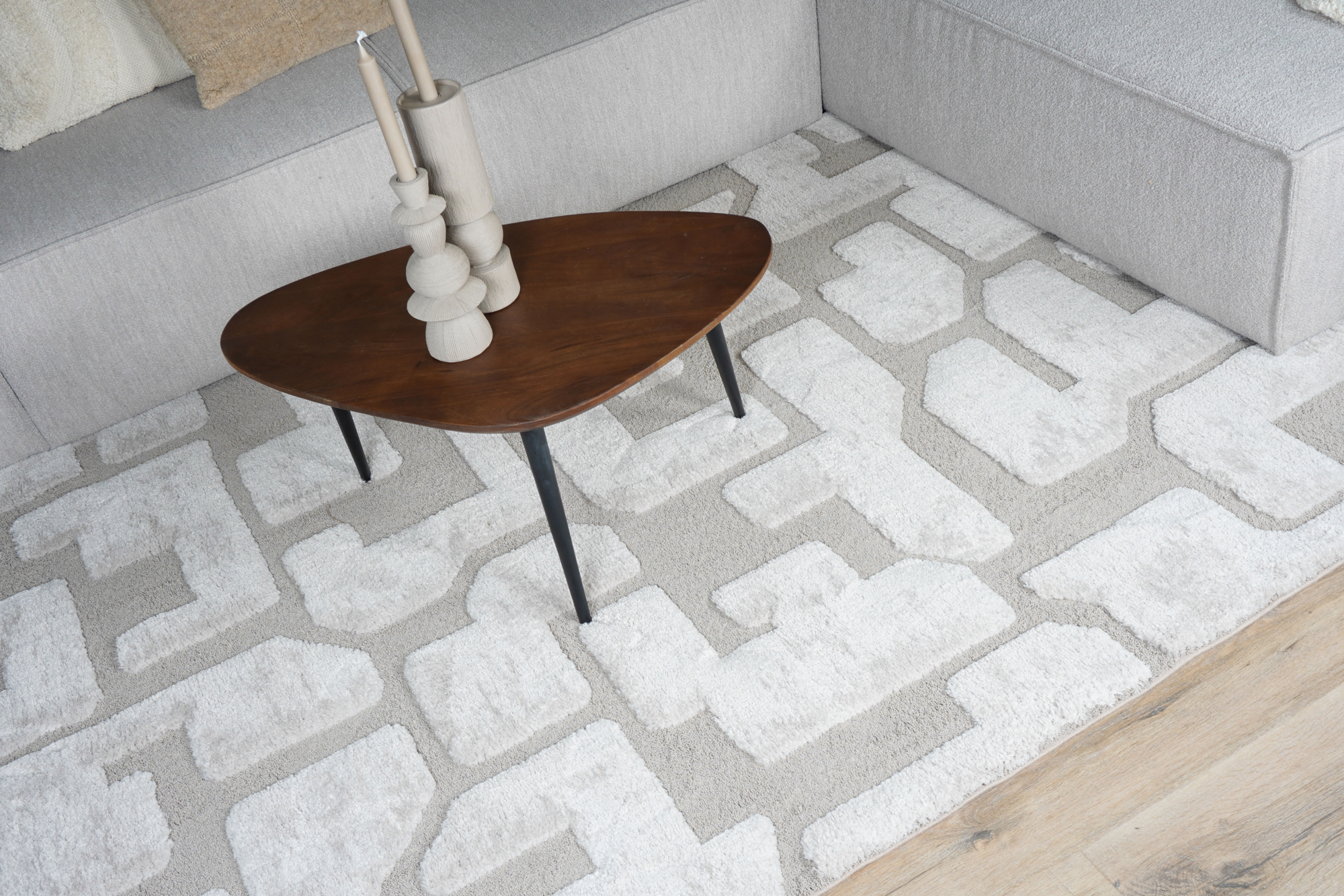 Vloerkleed Liana Beige 240 x 340 cm