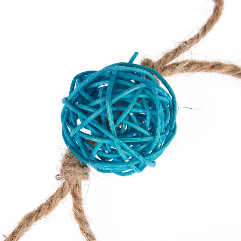 Lot de jouets TIAKI Petites balles en osier avec plumes