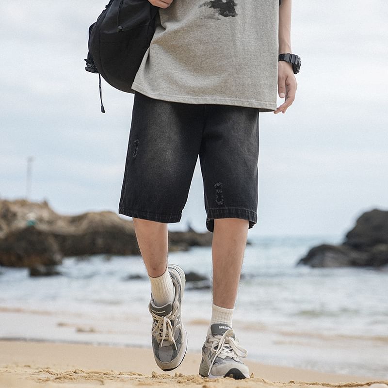 Derbundy - Mid Rise Distressed Washed Denim Shorts