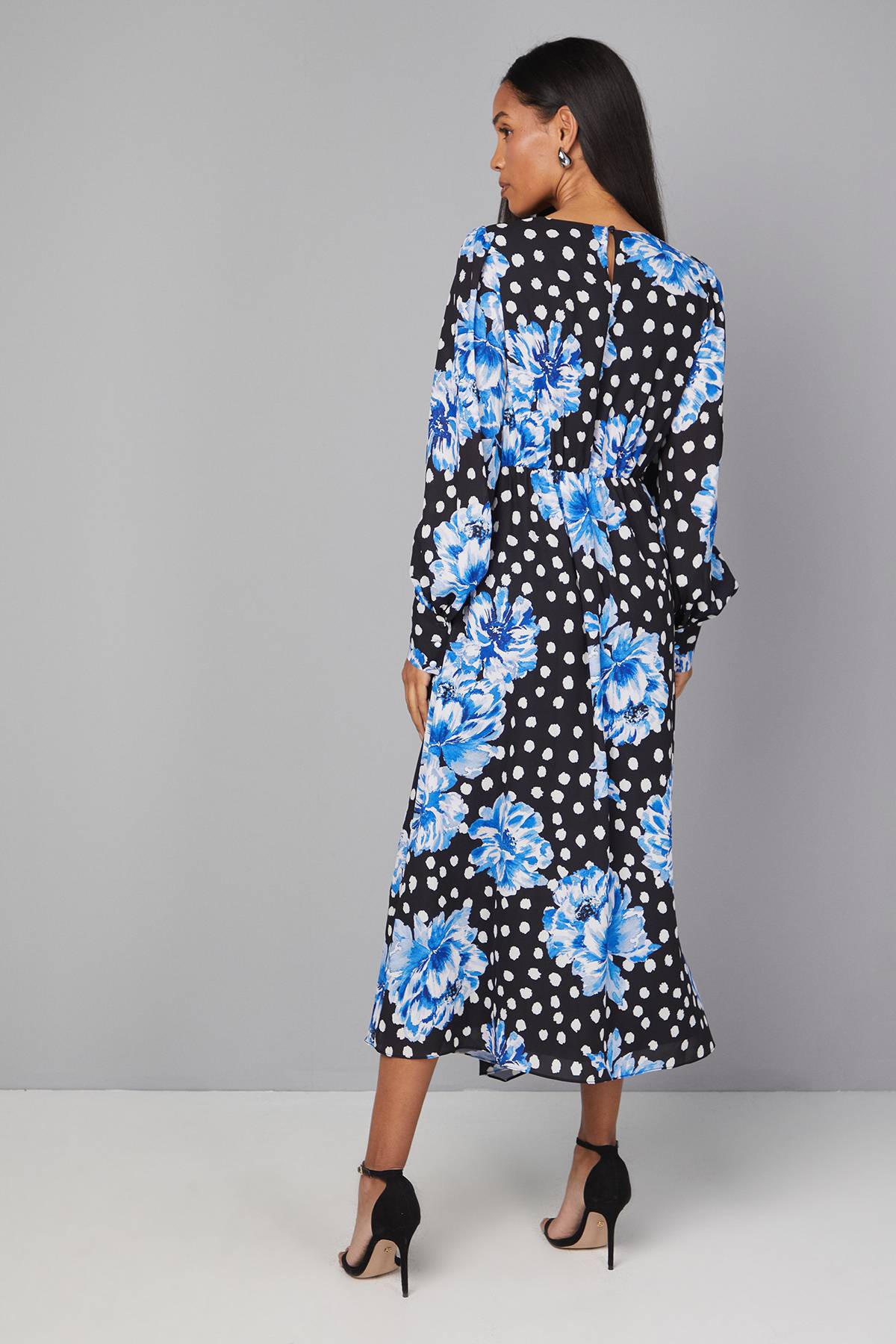 Wallis Robe Midi Florale à Manches Fendues et Drapé