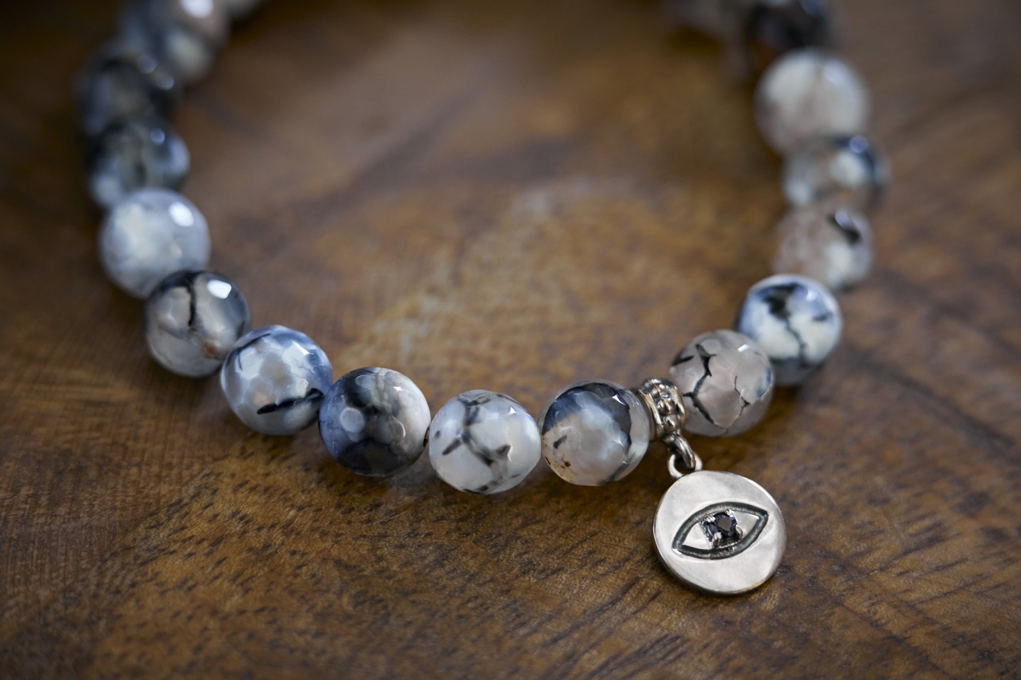Armband 'Evil Eye', Chalcedon-Perlen und Sterlingsilber in Geschenkbox günstig bestellen