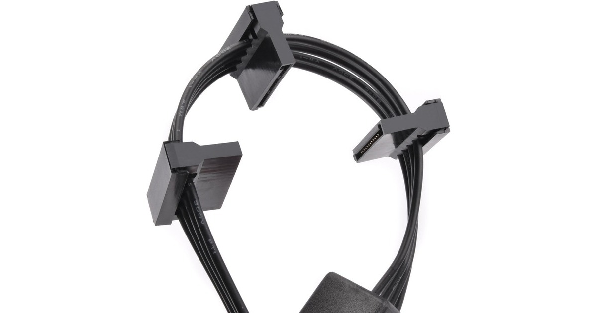 SilverStoneSST-CP06-E4, 1x 15-Pin-SATA > 4x 15-Pin-SATA kabel