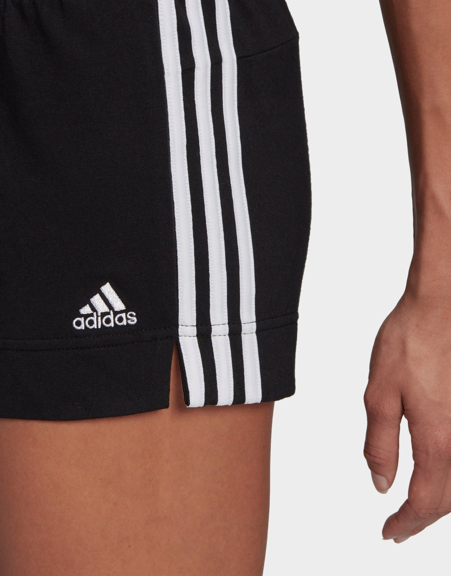 adidas Short Essentials Slim 3-Stripes