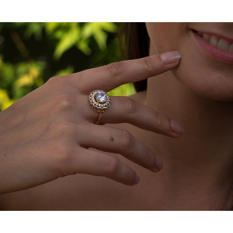 Bague plaqué or forme ronde avec cubic zirconia