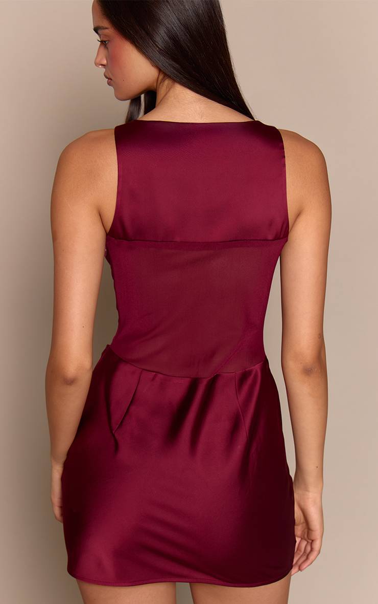 Prune Robe Mini En Satin Avec Détails De Panneaux En Mesh