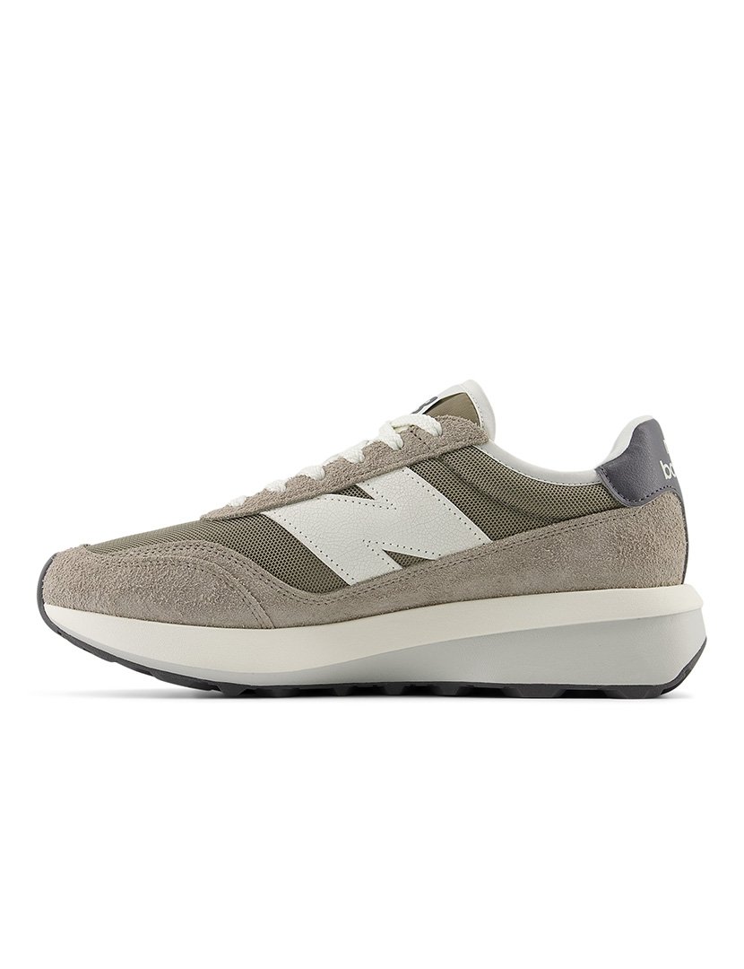 Tennis 370 Arid Stone