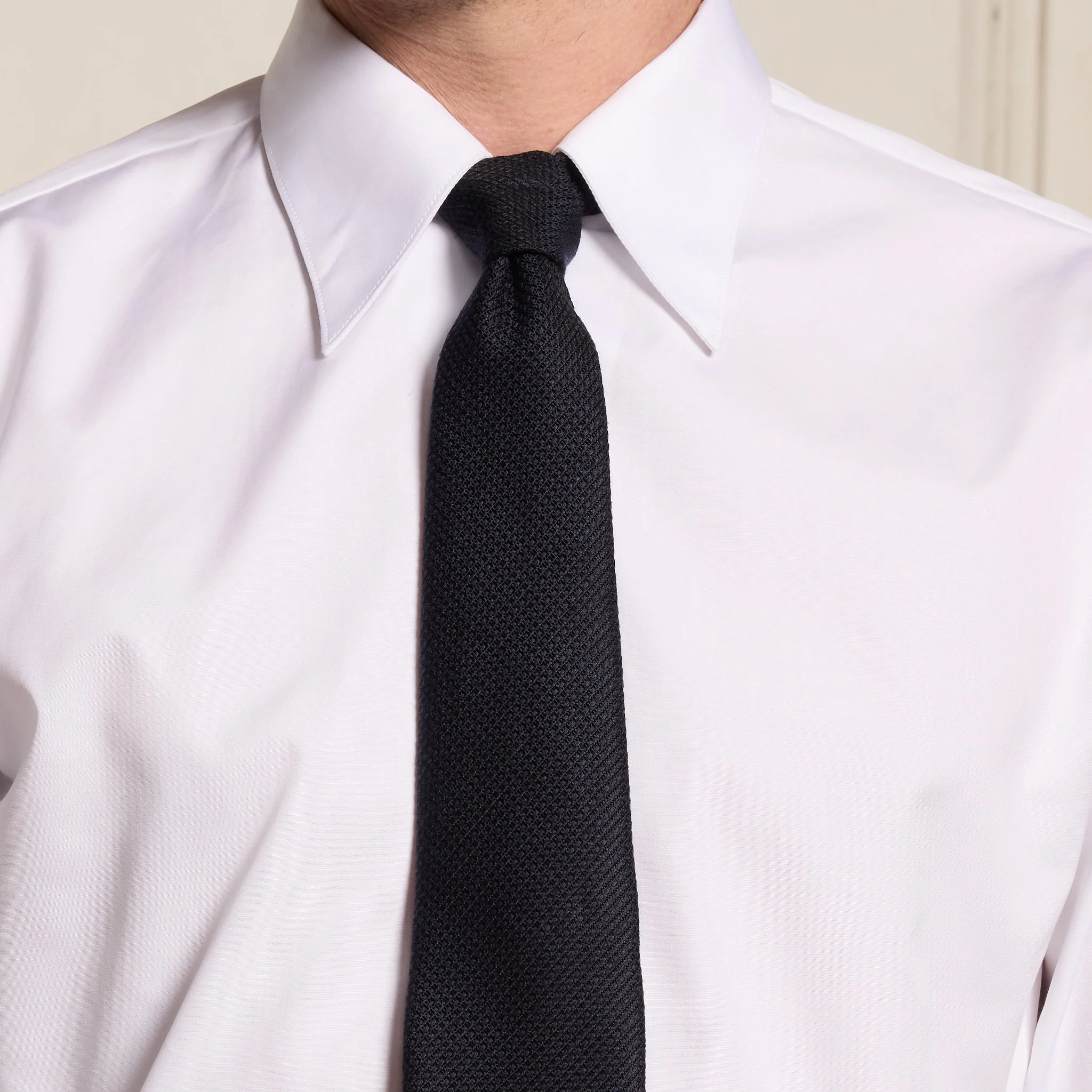 Navy woven tie