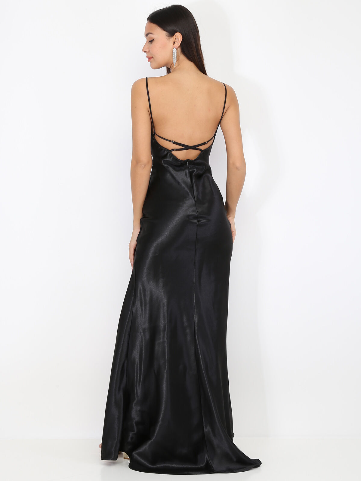 Robe longue satinée à col bénitier- Noir