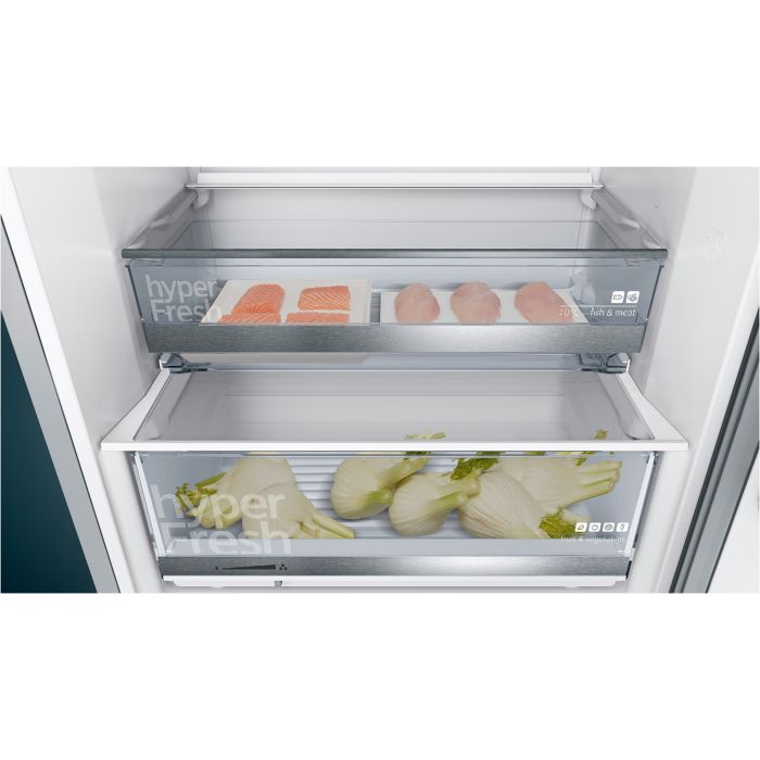 Siemens Kühl-Gefrier-Kombination iQ500 KG49EAICA Edelstahl