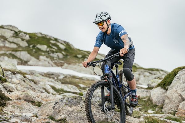 RADIX MIPS Velohelm  matte chalk  M 55-59