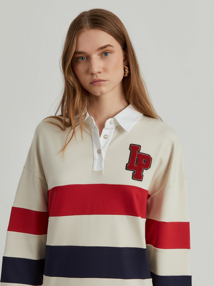 Vestido de malha às riscas