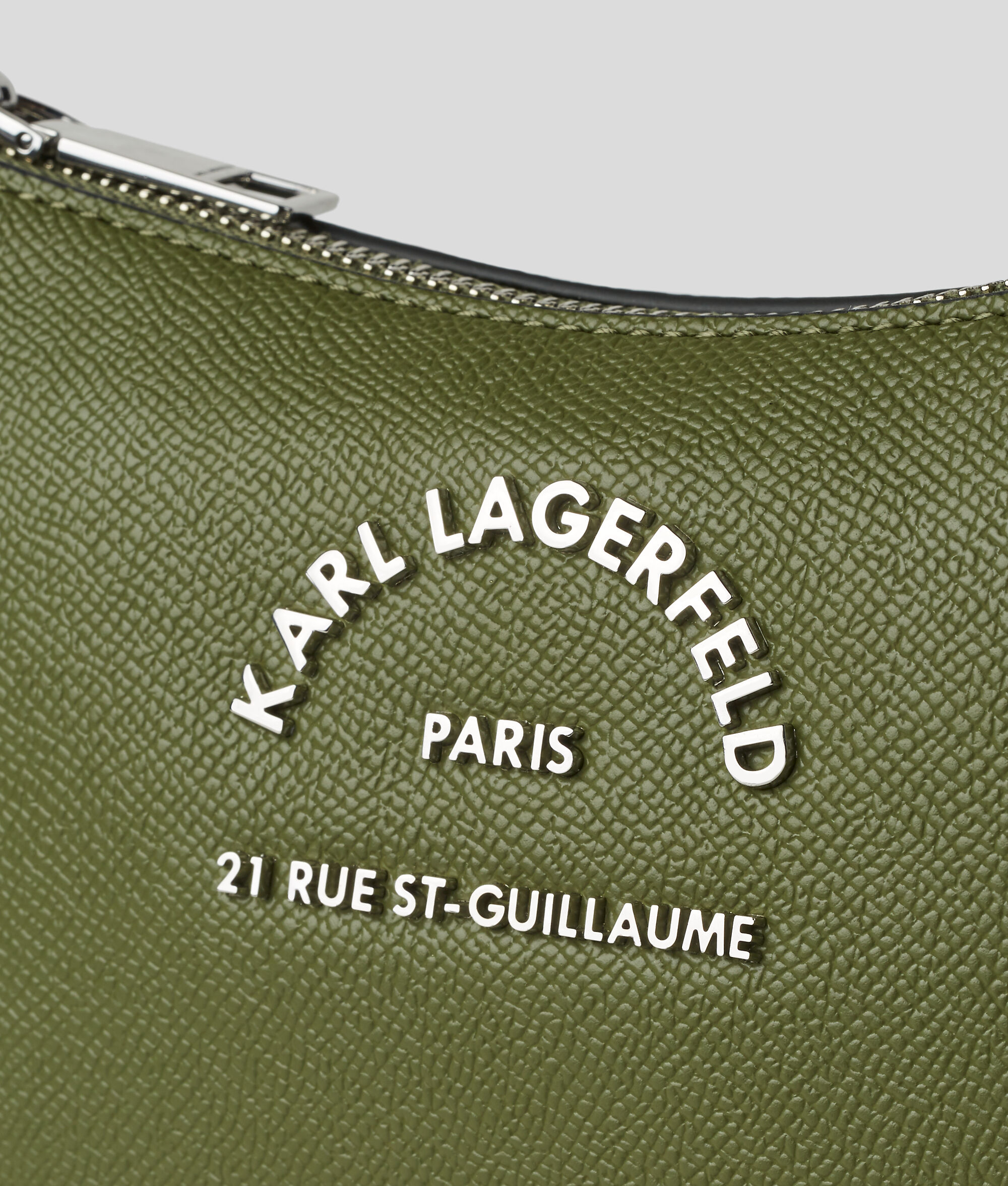 PETIT SAC BANDOULIÈRE RUE ST-GUILLAUME