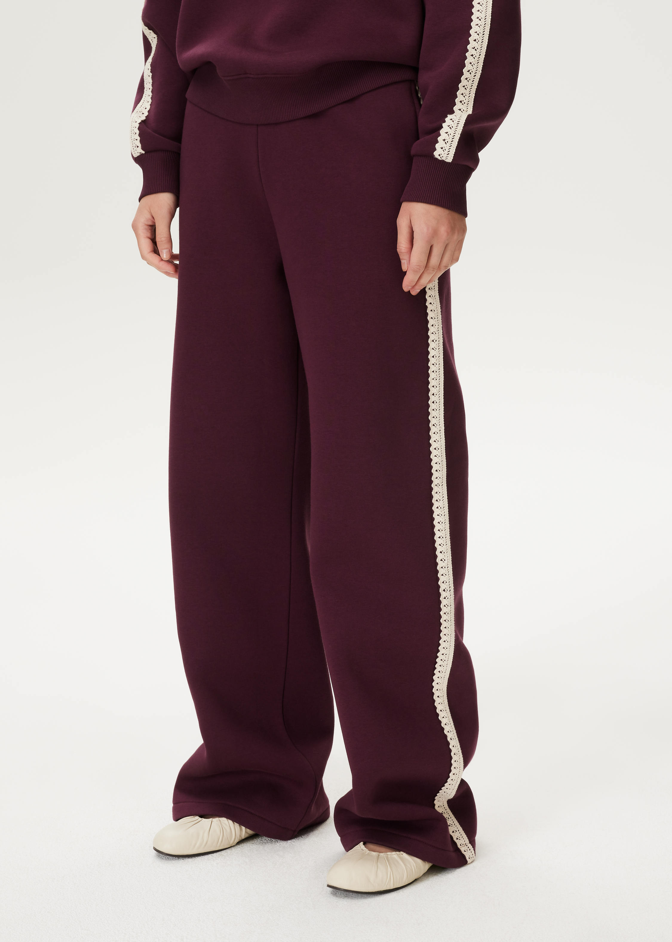 Wijde broek met kanten streep