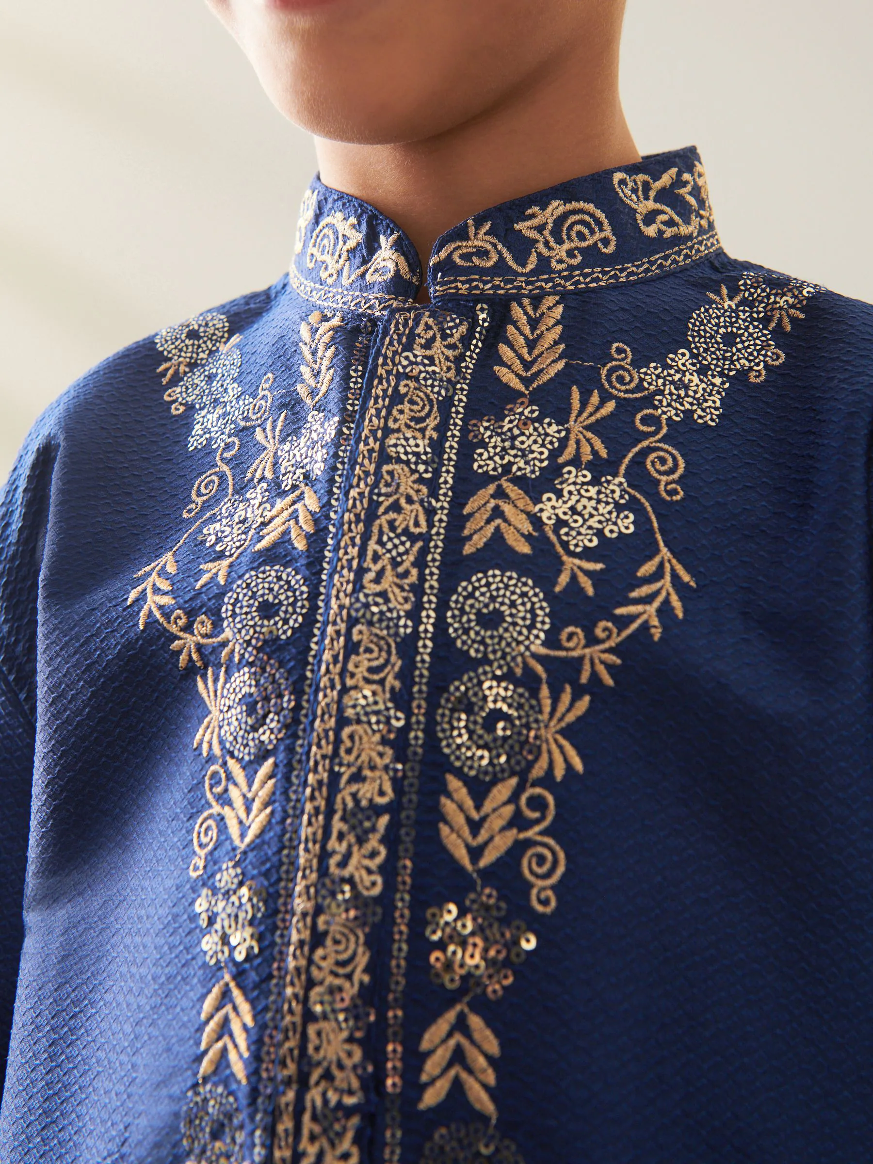 Donkerblauw - Eid Koerta (3mnd -16jr)
