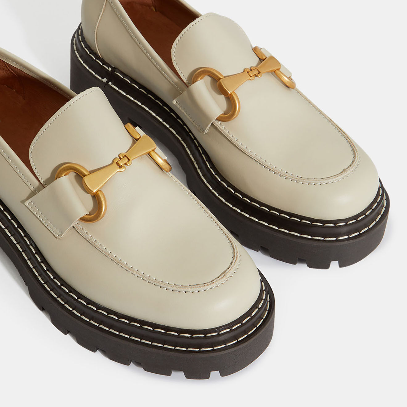 Galeries Lafayette Mocassins en Cuir lisse beiges