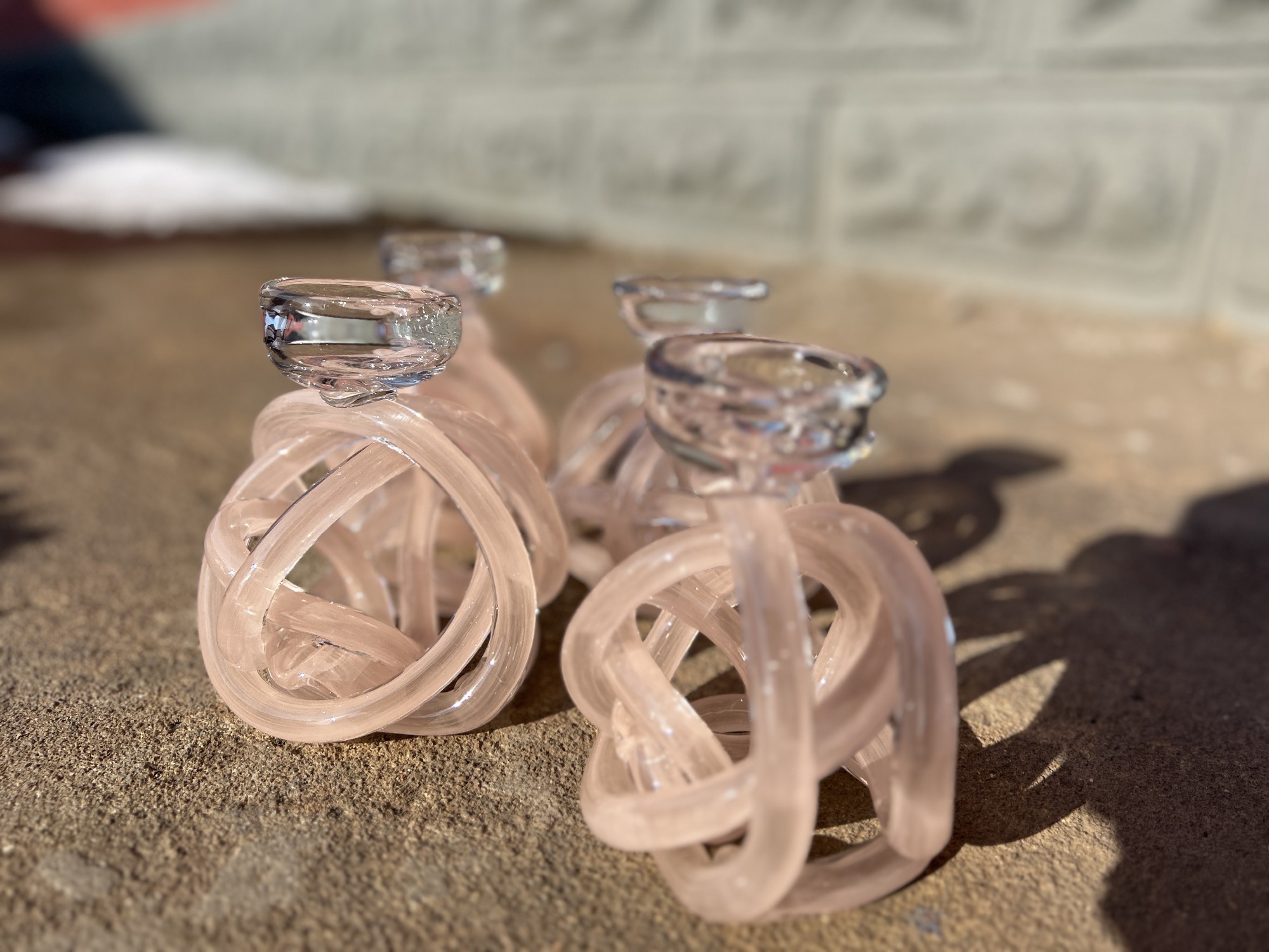 Teelichthalter 'Knot' aus Glas, rosa, B 14 cm, H 15 cm, T 13 cm von fischer's lagerhaus