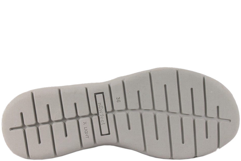 NEW FEET SANDFARVET SKO I GEDERUSKIND