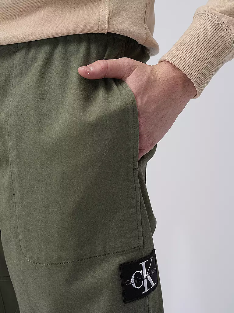 CALVIN KLEIN JEANS Hose Regular Fit olive