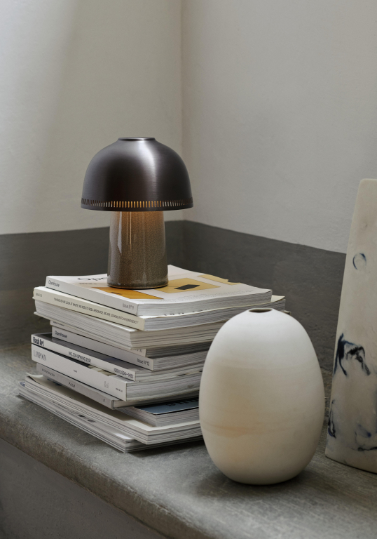 &tradition Raku SH8 tafellamp oplaadbaar Beige grey & Bronzed