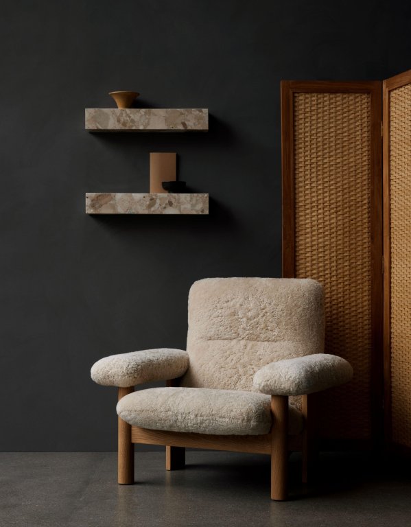 Audo Copenhagen Plinth wandplank Kendzo marmer grijs