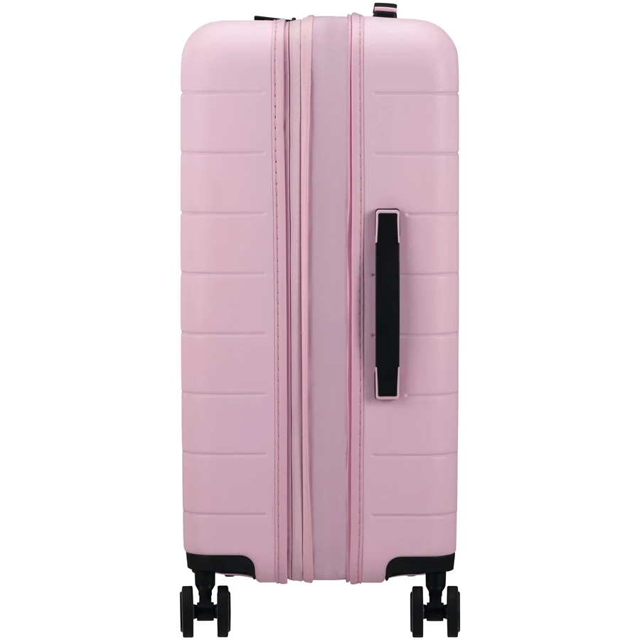 American Tourister Novastream - 4-Rollen-Trolley M 67 cm erw. soft pink