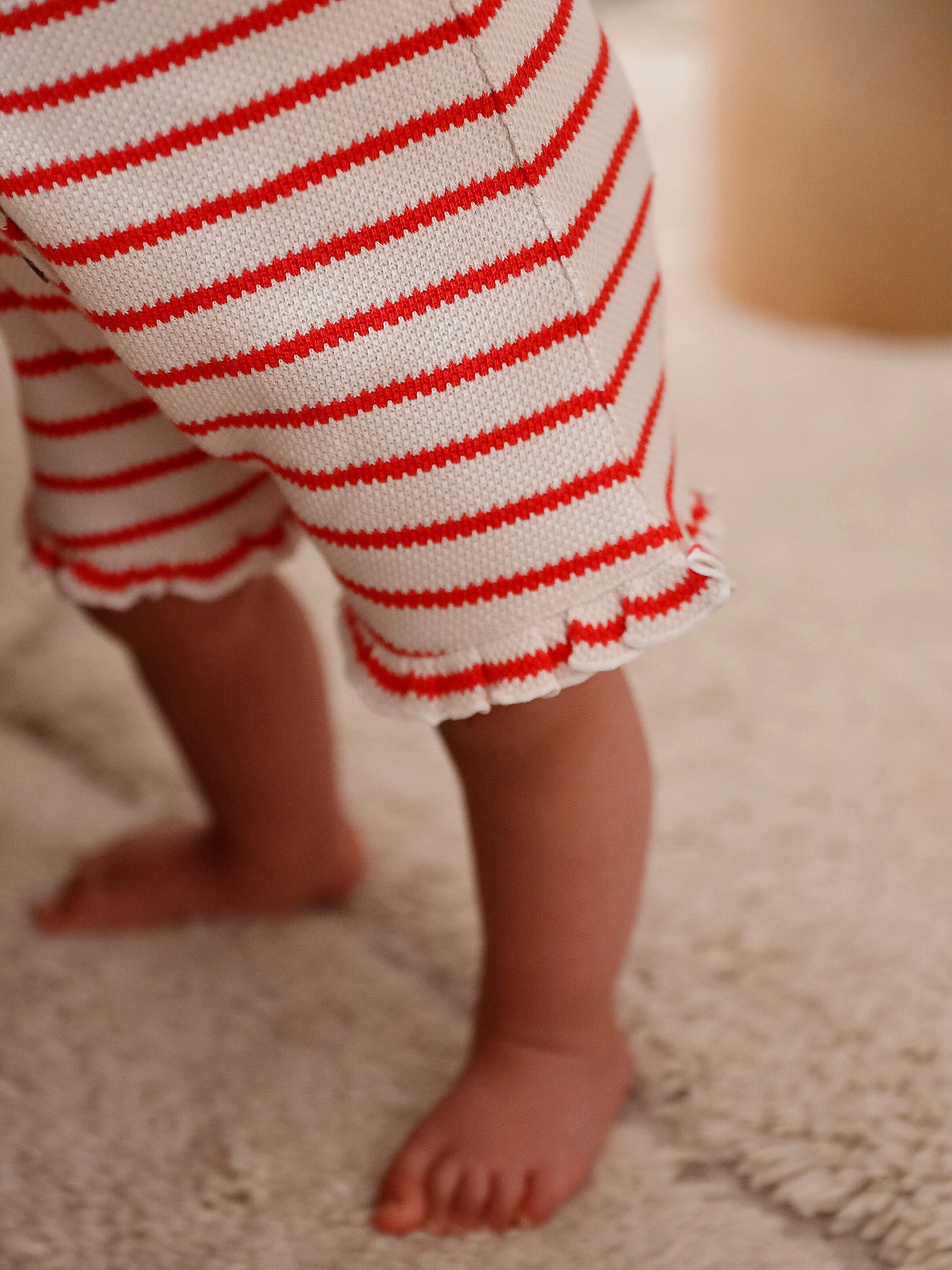 Vertbaudet Baby Kurzoverall aus Strick rot gestreift