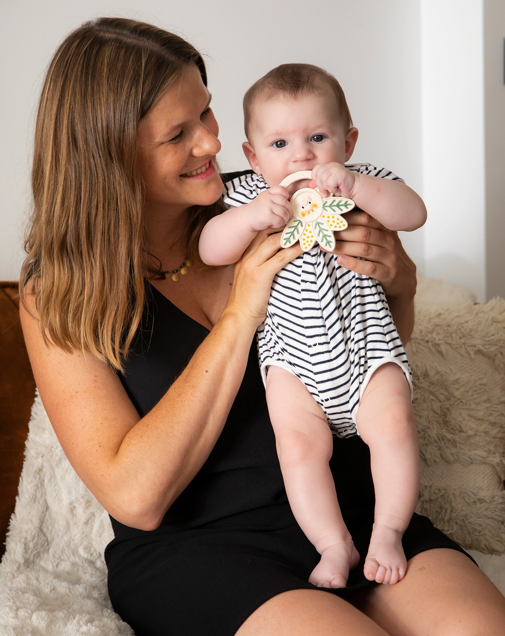 Beißring SOPHIE LA GIRAFE® 5 SINNE - BLÄTTER