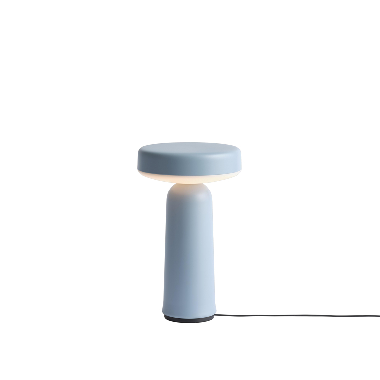 Muuto Ease tafellamp oplaadbaar LED lichtblauw